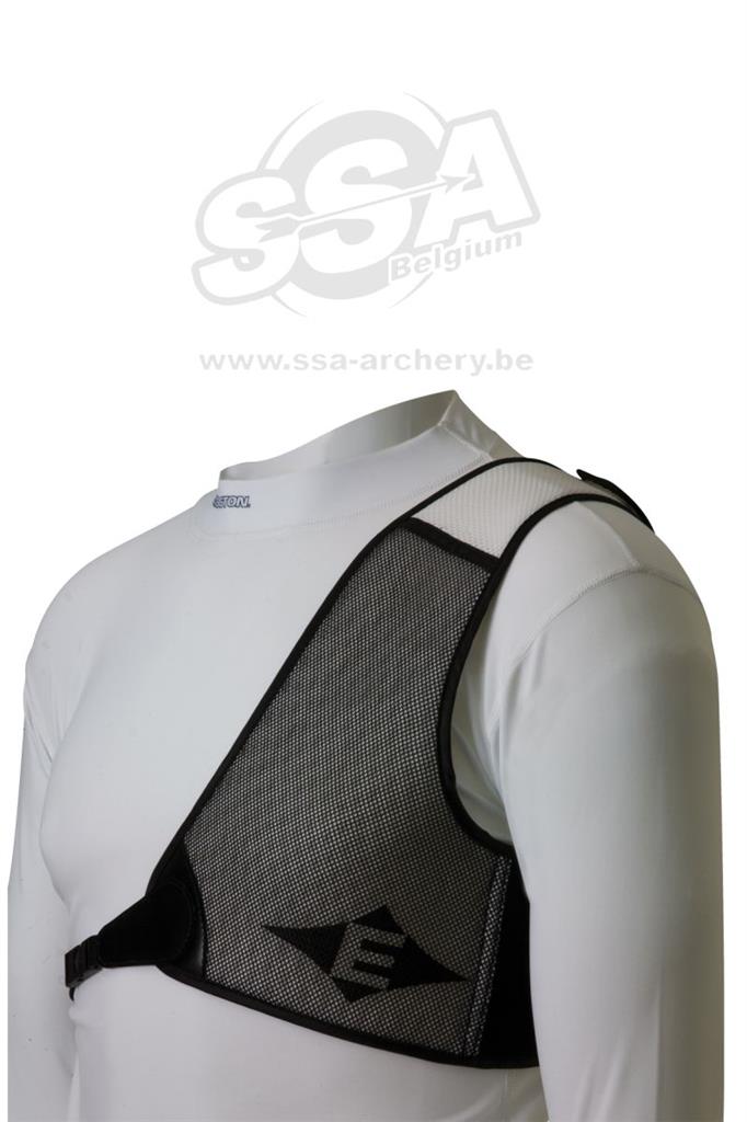 CHESTGUARDS EASTON WHITE/BLACK