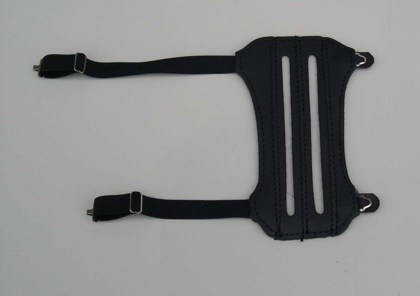 GOMPY SINGLE ARMGUARDS AB7 VENTILATED LEDER 2 FASTENERS BLACK